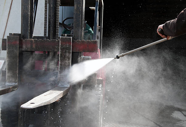 Best Window and Screen Pressure Cleaning in West Dundee, IL